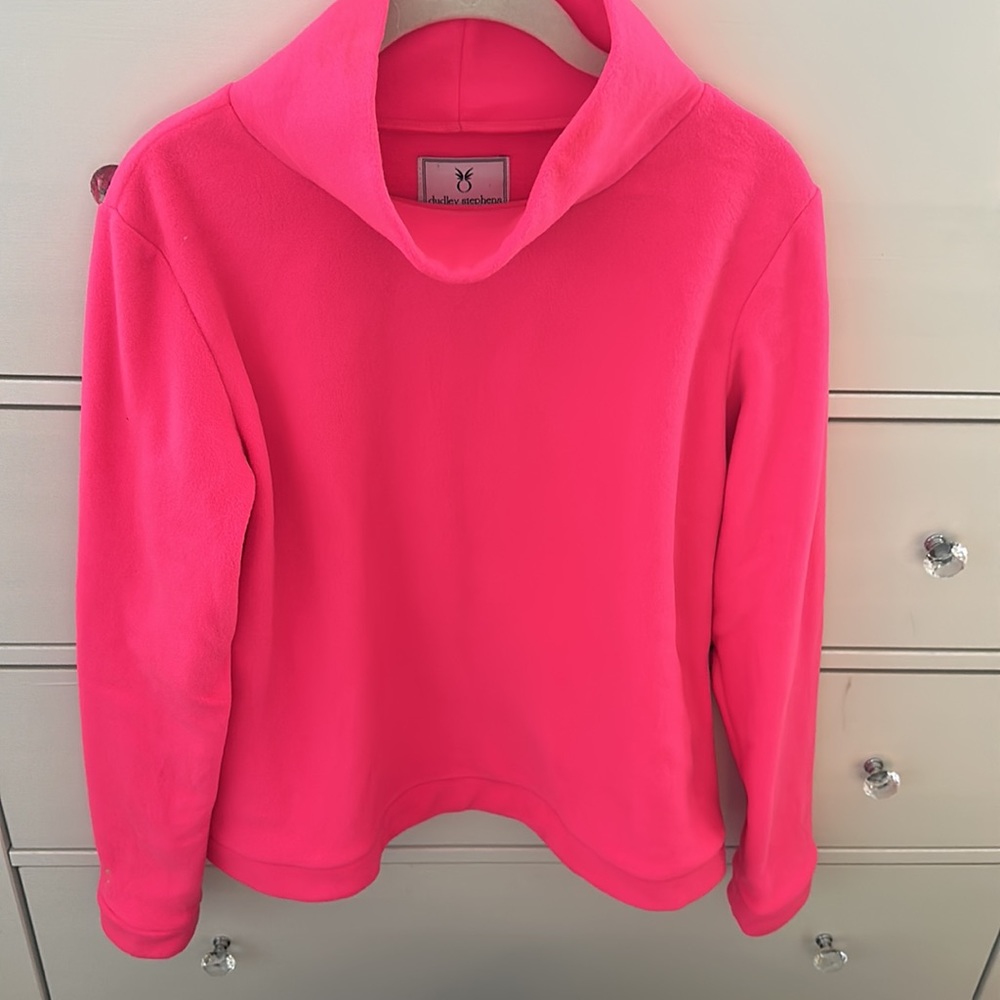 Dudley Stephen’s Park Slope turtleneck size M like new condition